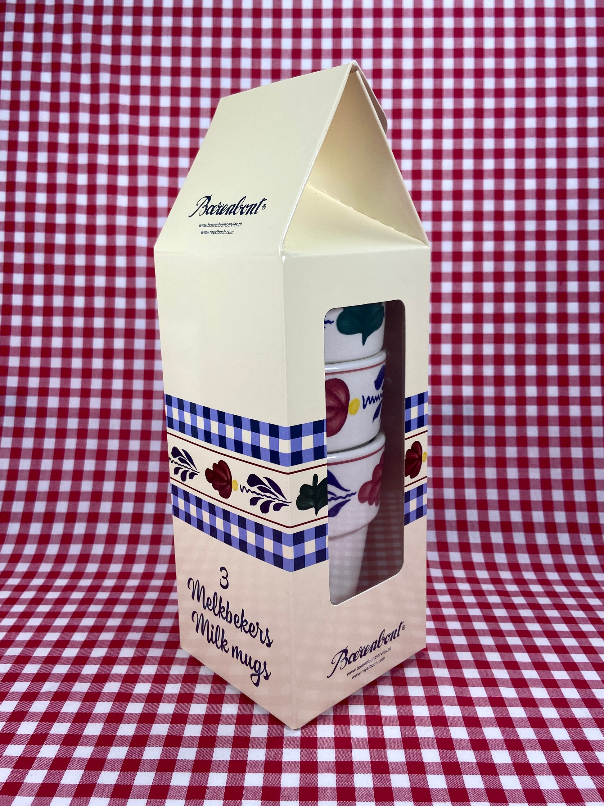 Dutch Boerenbont Giftset with 3 milk mugs - Big Bite Dutch Treats