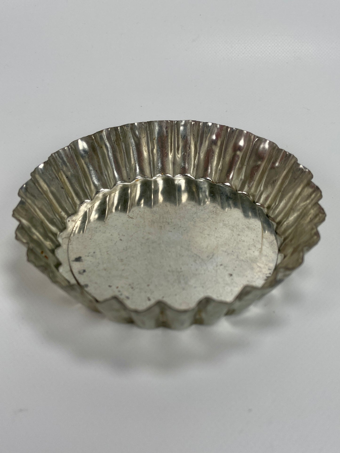 11x Mini quiche tins (used) / mini vlaai vormen