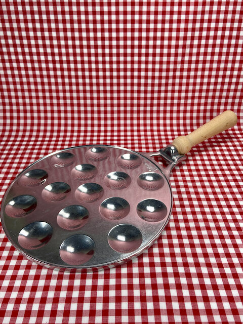 Little dutch pancake pan - Cast aluminium - Big Bite Dutch Treats