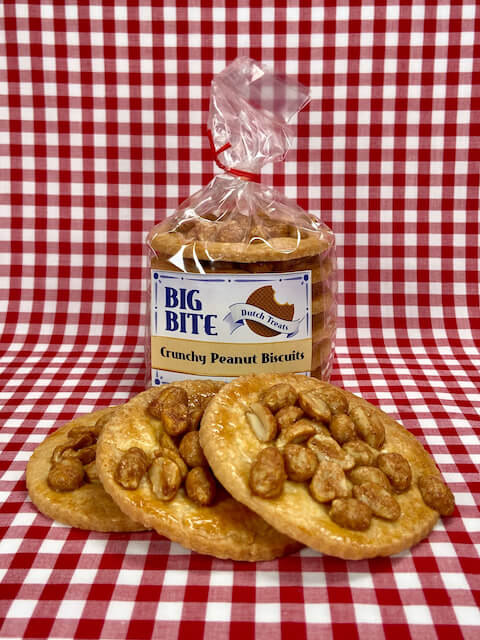 pindakoeken - crunchy peanut biscuits - Big Bite Dutch Treats