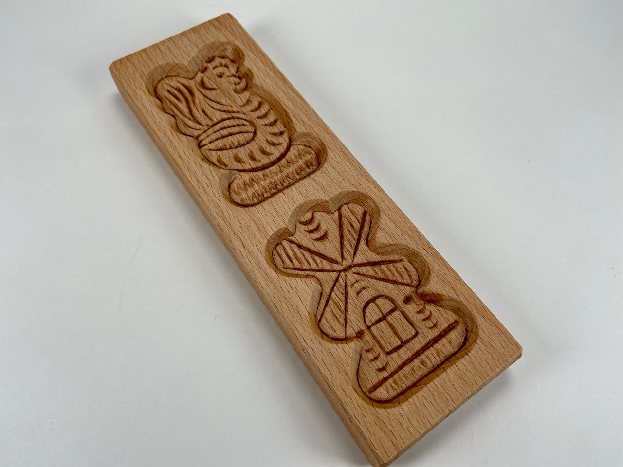 Speculaas plank - Dutch biscuit mould - 2 figures on one - Big Bite Dutch Treats