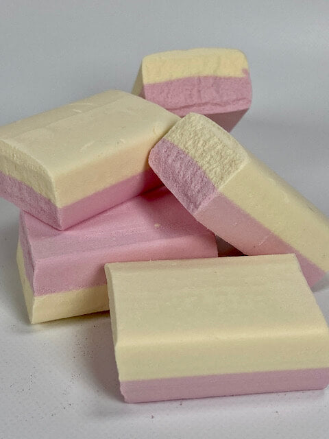 vanilla foam candy blocks - schuimblokken - Big Bite Dutch Treats